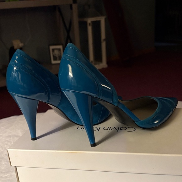 Calvin Klein Teal Women's Heels - Picture 4 of 5